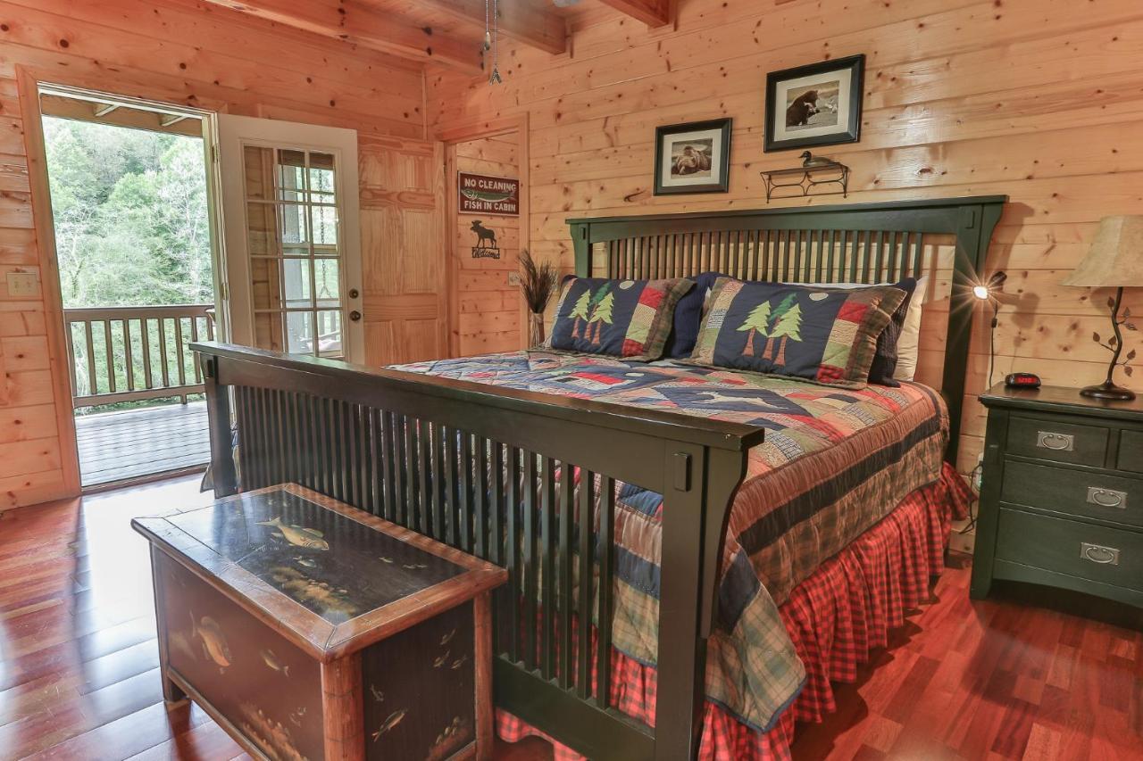 Heaven On The Toccoa Where You Will Enjoy The Sites And Sounds Of The Toccoa River Mineral Bluff エクステリア 写真