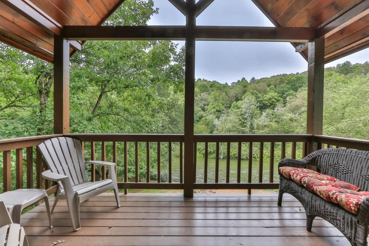 Heaven On The Toccoa Where You Will Enjoy The Sites And Sounds Of The Toccoa River Mineral Bluff エクステリア 写真