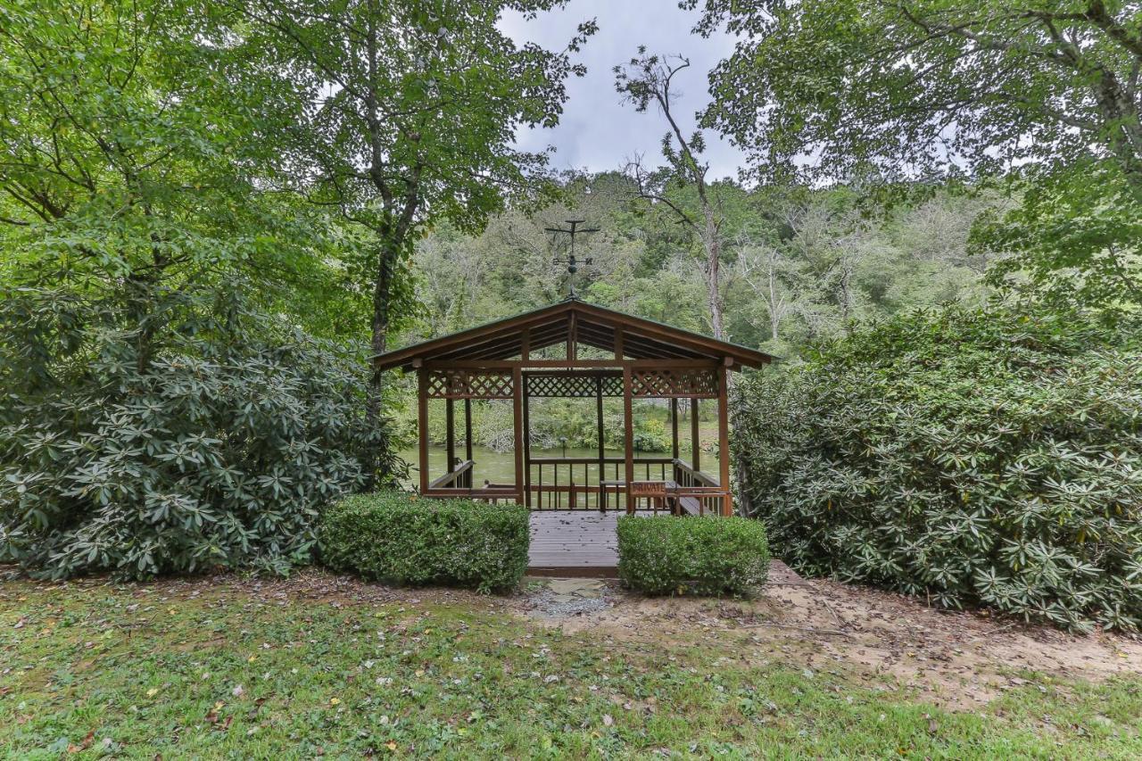 Heaven On The Toccoa Where You Will Enjoy The Sites And Sounds Of The Toccoa River Mineral Bluff エクステリア 写真