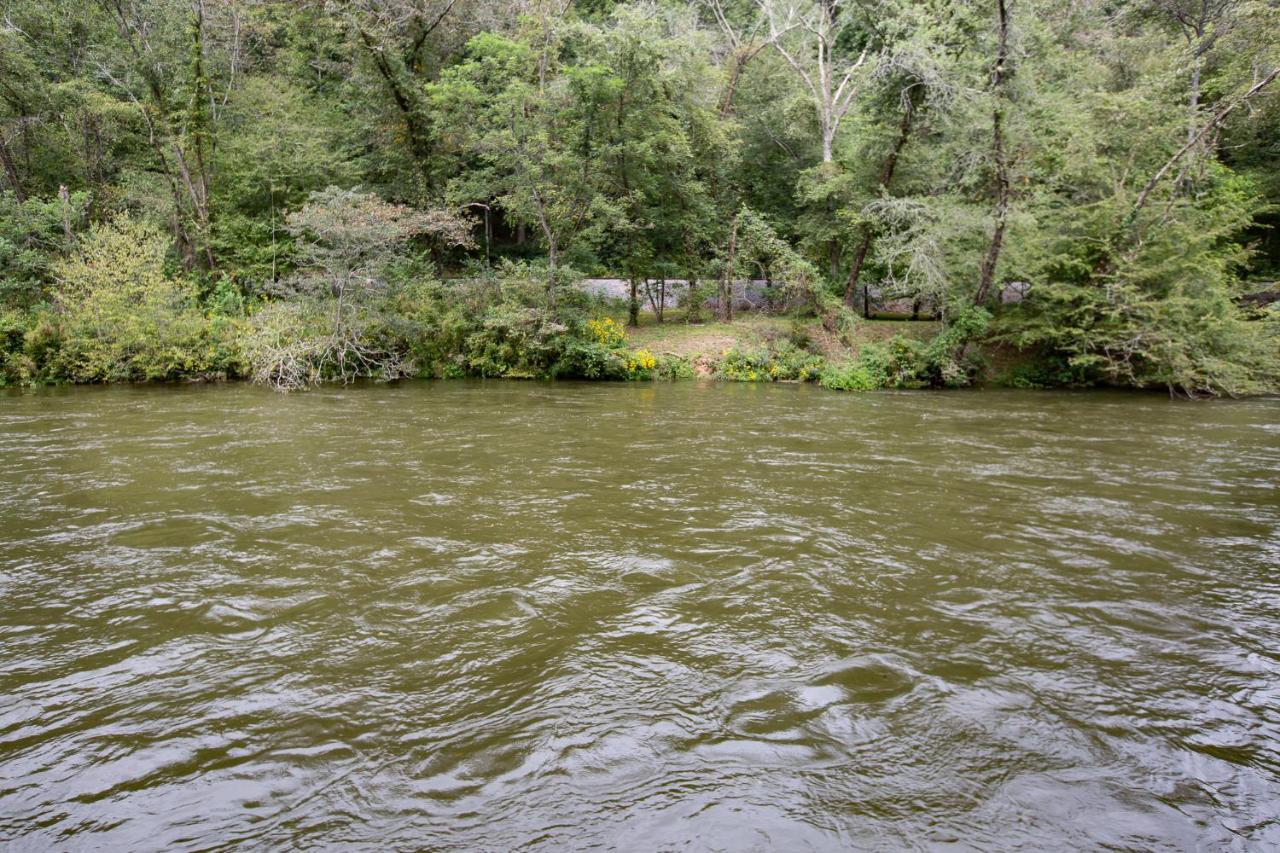 Heaven On The Toccoa Where You Will Enjoy The Sites And Sounds Of The Toccoa River Mineral Bluff エクステリア 写真